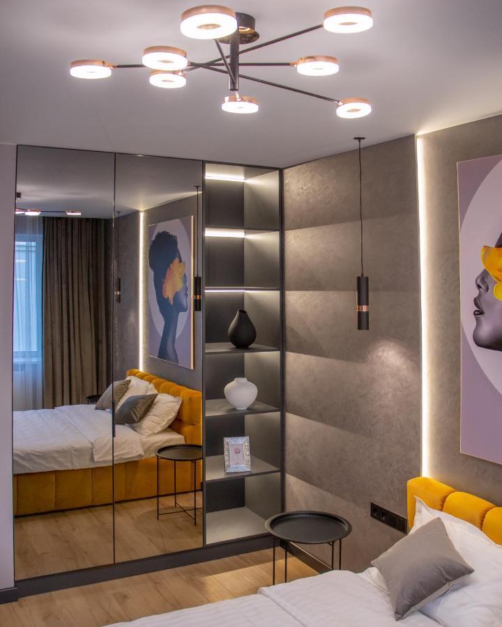 Royal 2 Apartments On Shevchenka 38 Str Lviv Exterior photo